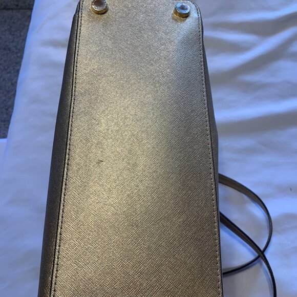 Michael Kors Large Gold Shoulder bag - Picture 9 of 15